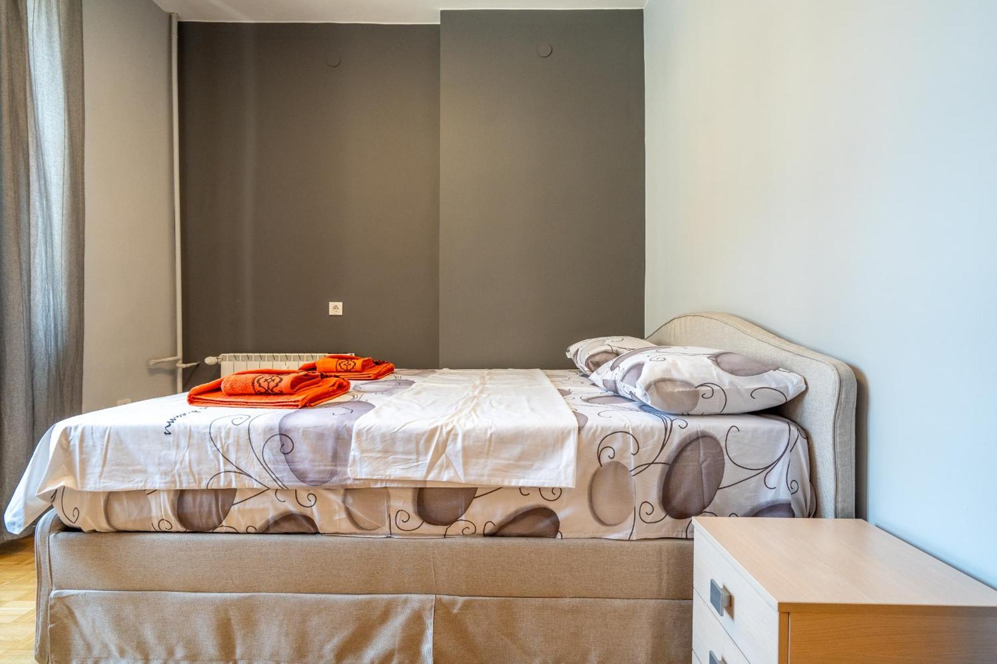 Downtown Apartment Eymi Софія Екстер'єр фото